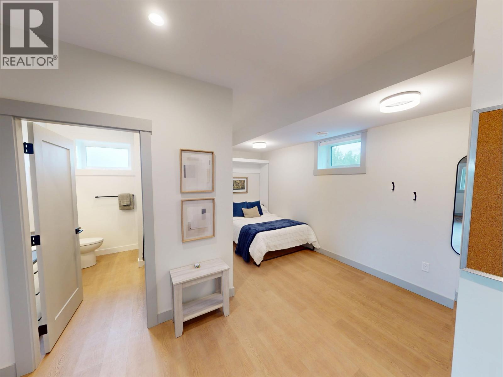 2530 FORD ROAD - 32