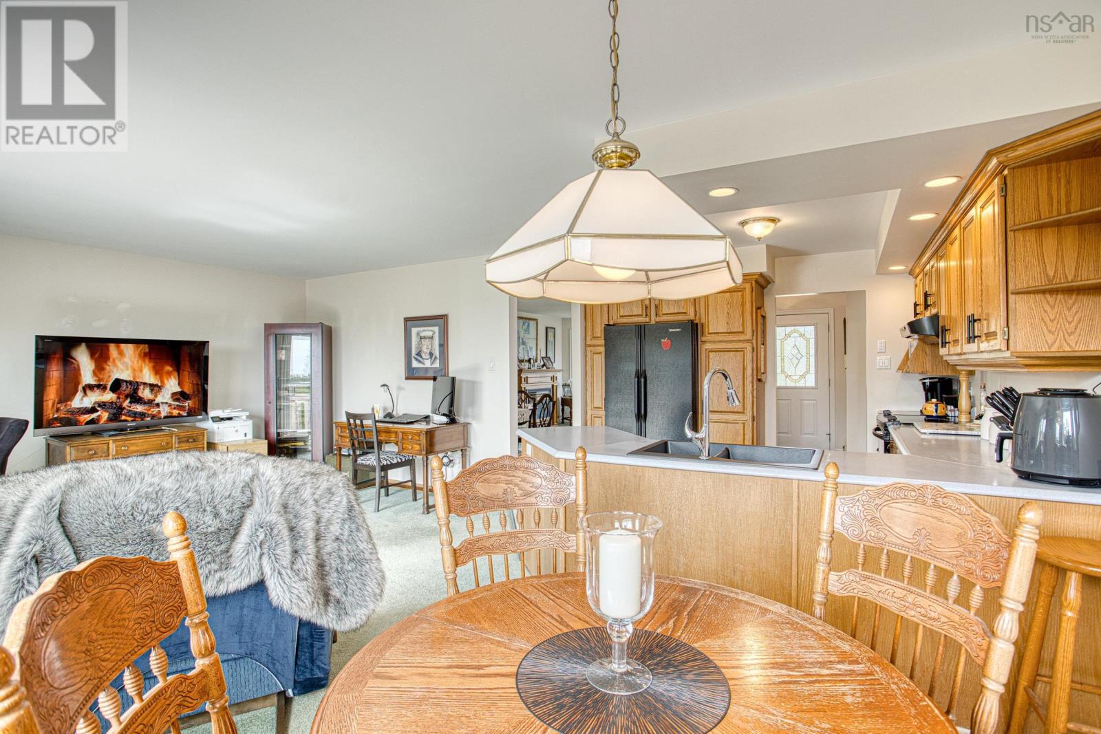 287 Greenough Drive - 13