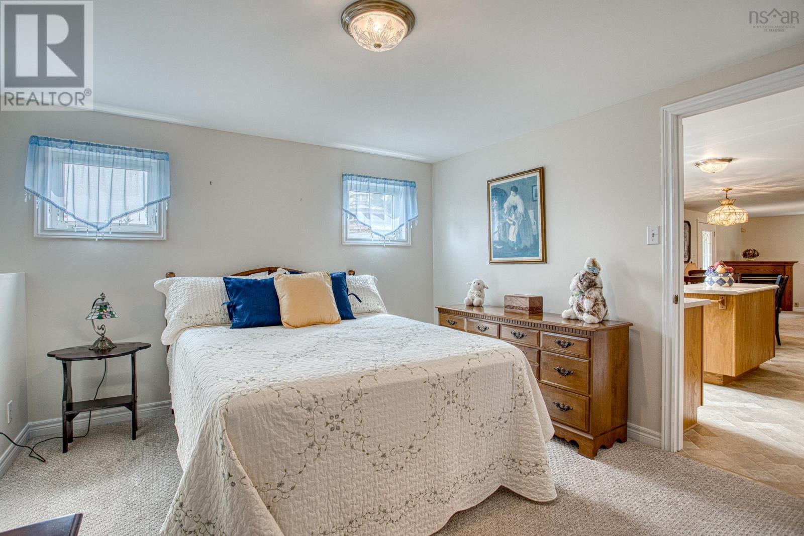 287 Greenough Drive - 27