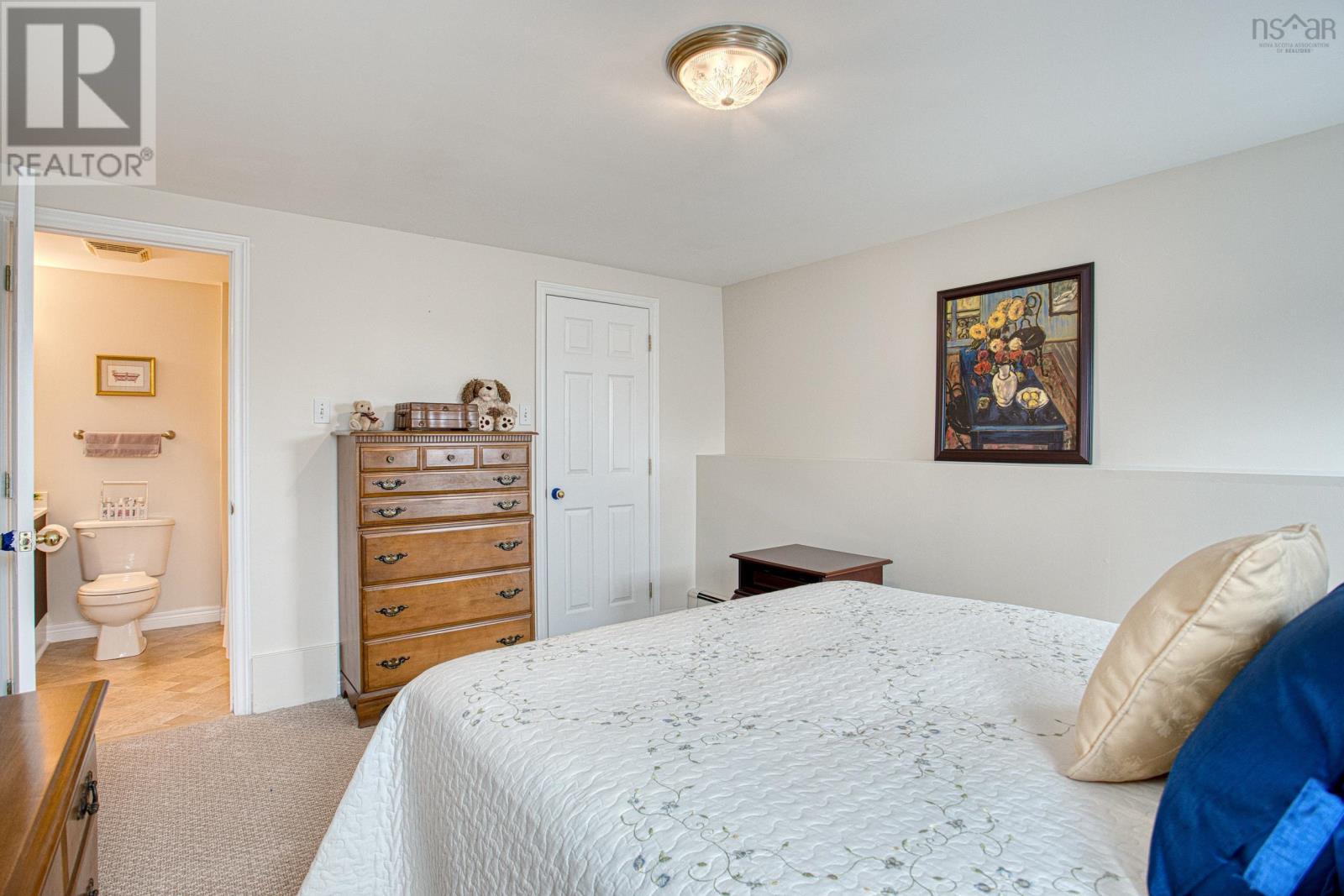 287 Greenough Drive - 28