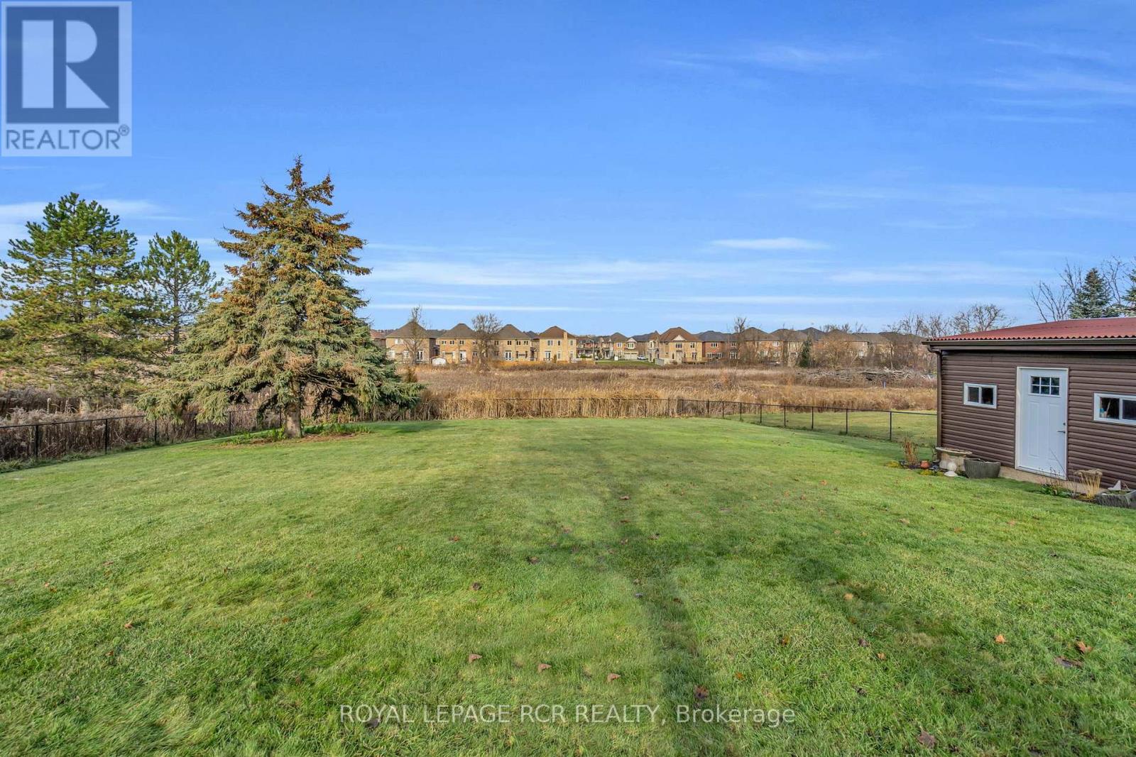 11 GOLFVIEW BOULEVARD - 33