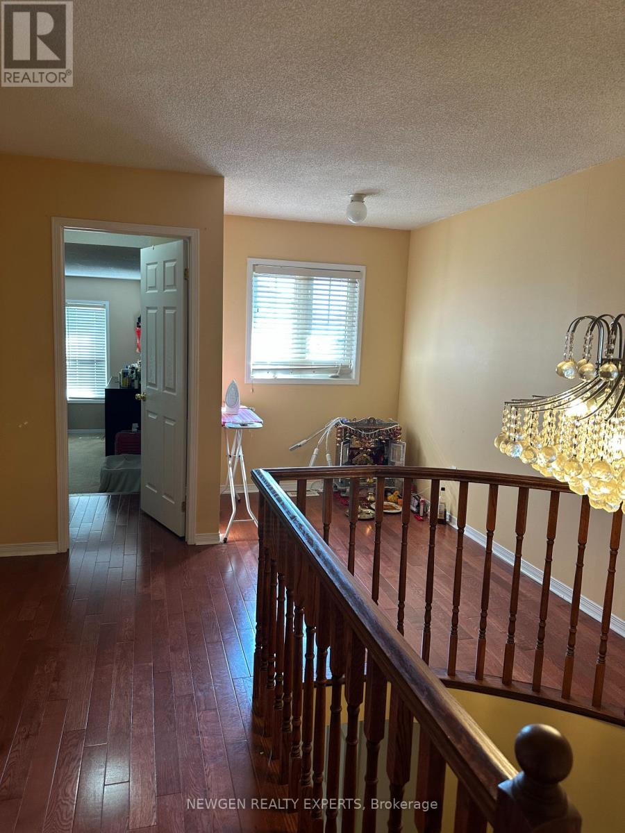 107 ROLLINGWOOD DRIVE - 11