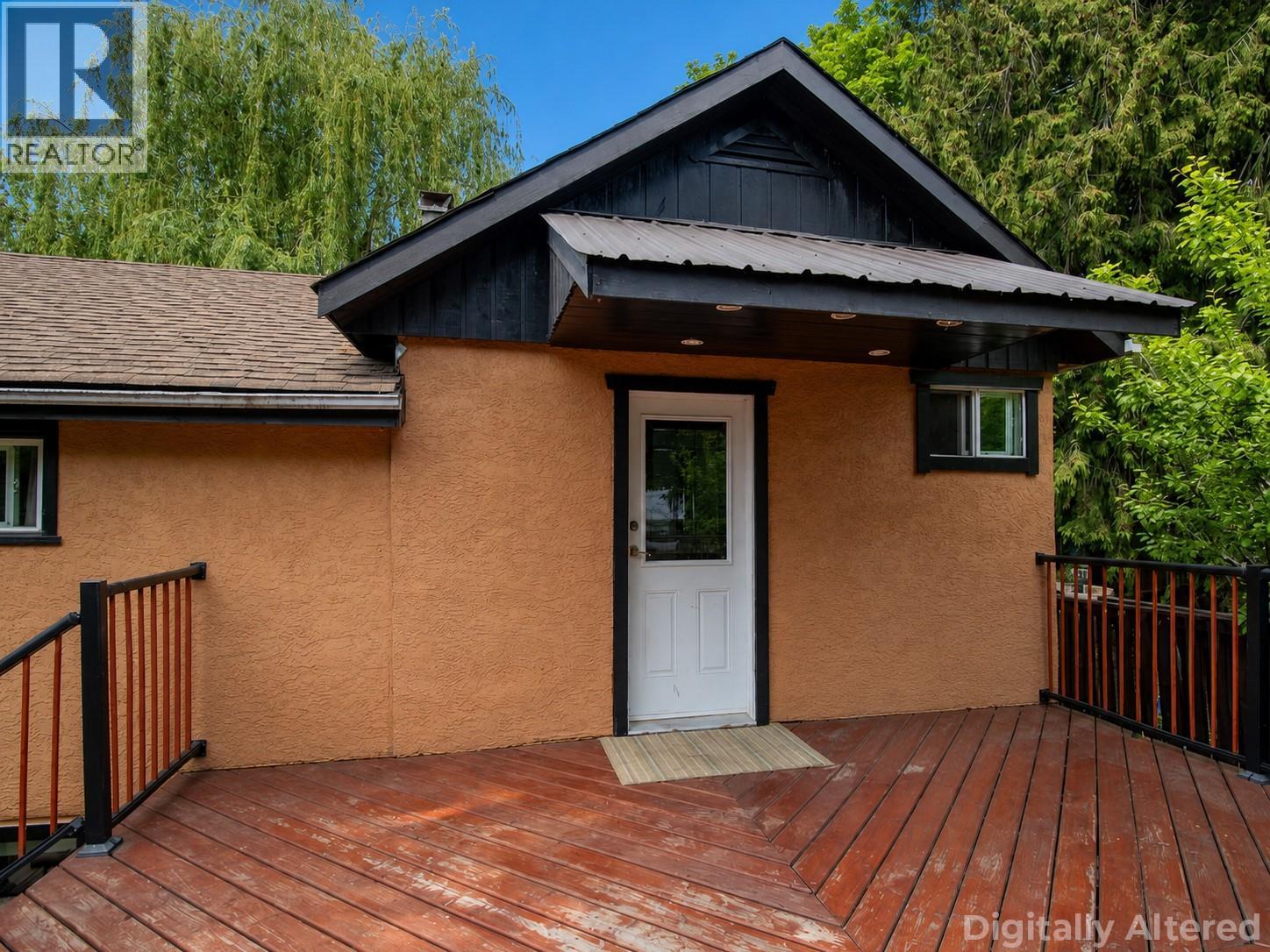 7310 51 Street NE - 13
