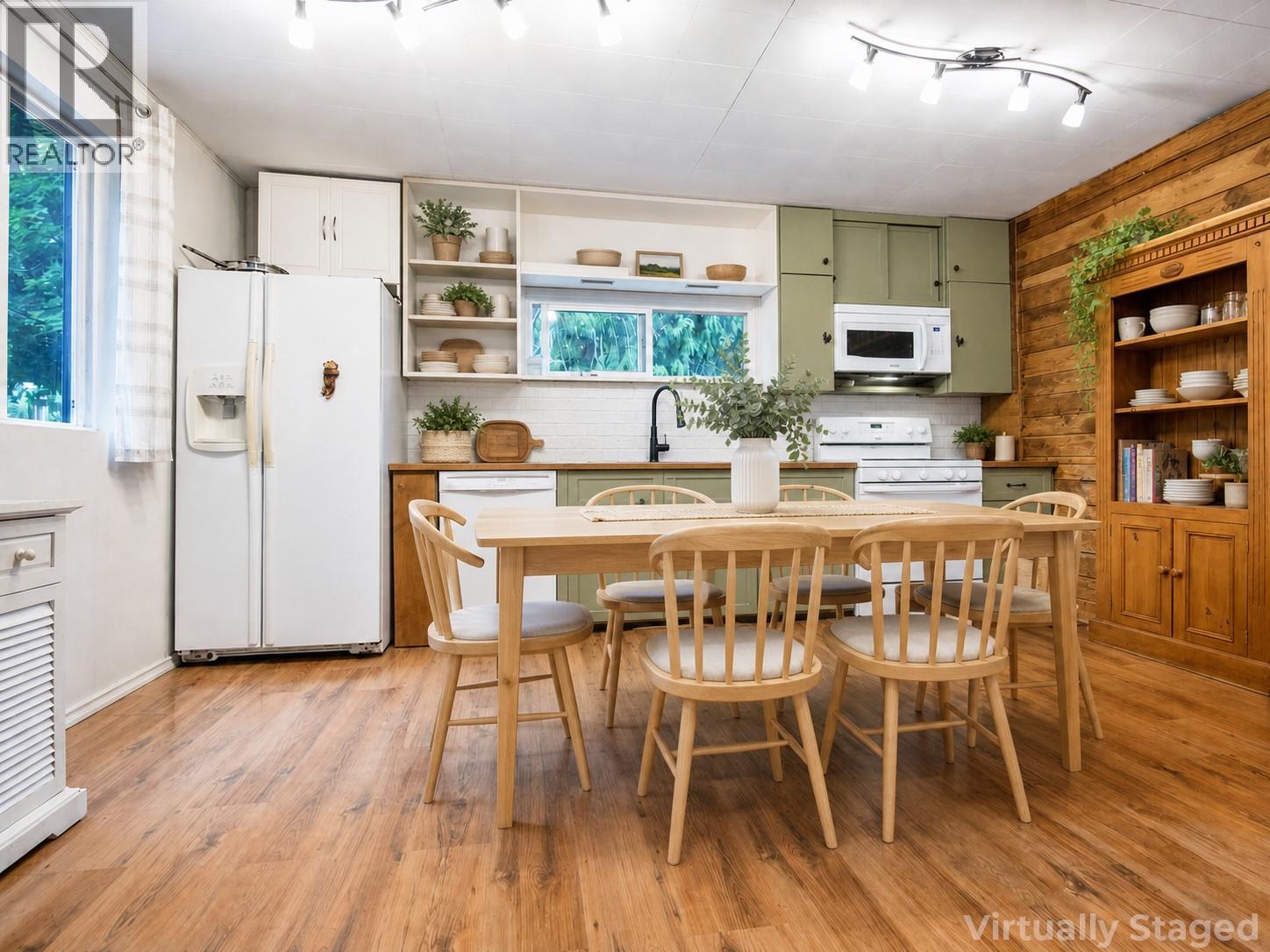 7310 51 Street NE - 15