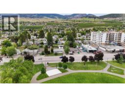 285-295 Rutland Road N, Kelowna, BC V1X3B1 Photo 14