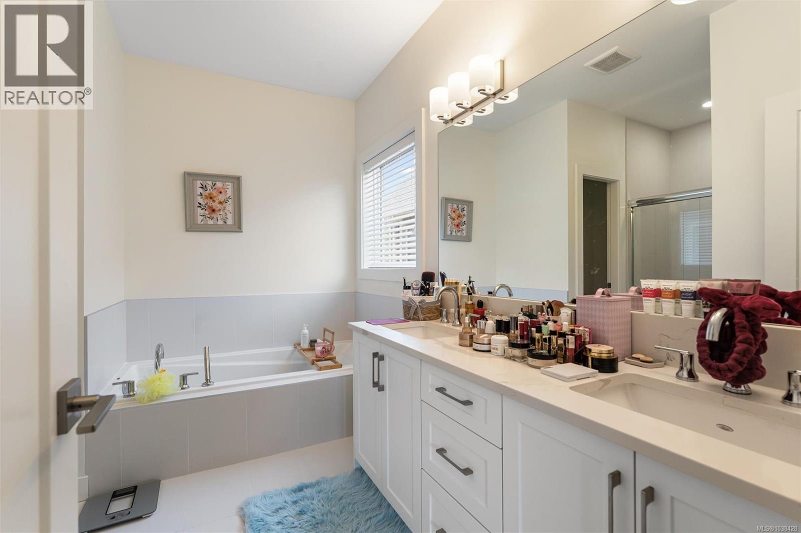 3334 Trumpeter St - 21