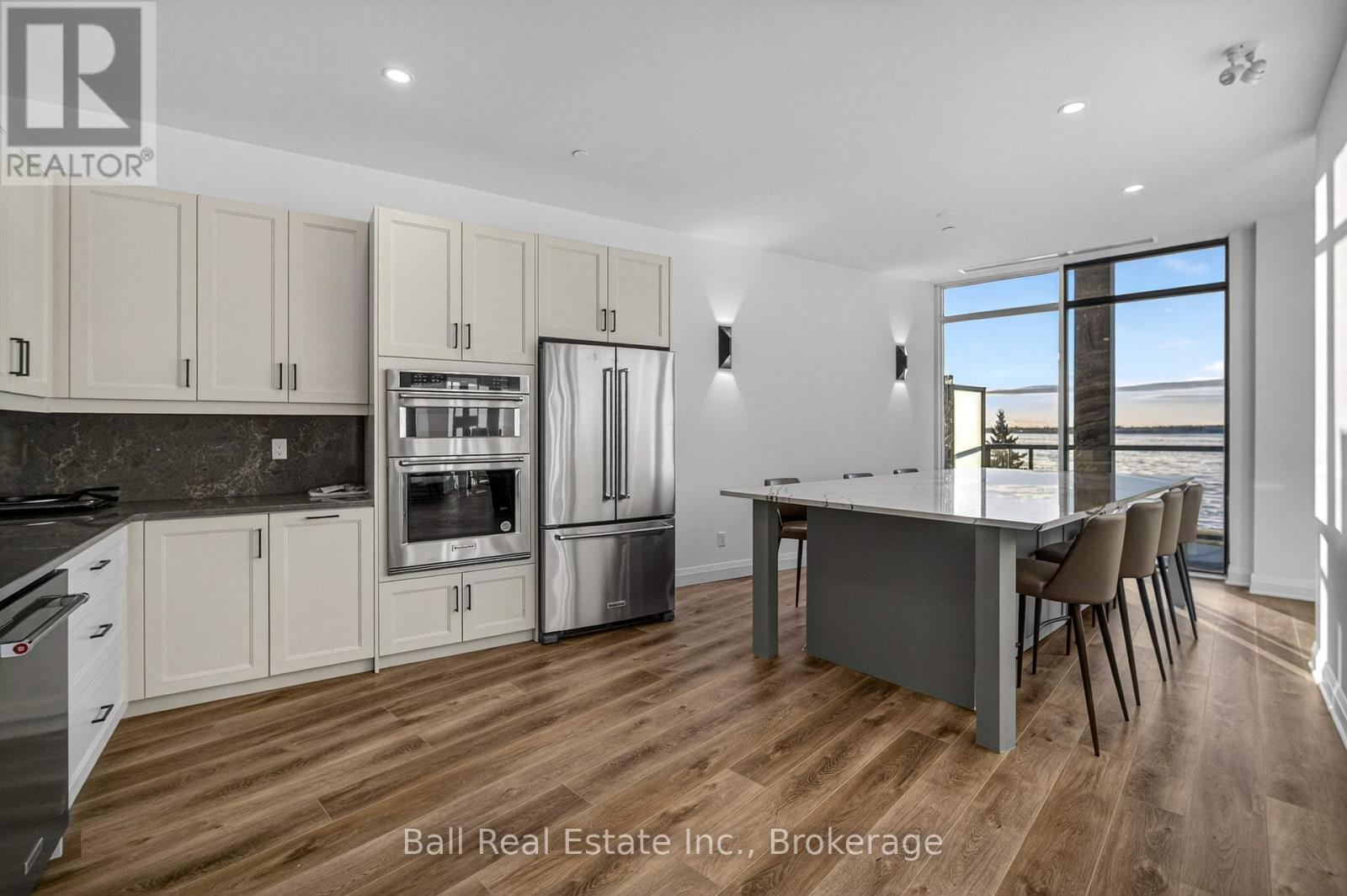 #107 99 LOUISA STREET - Image 36