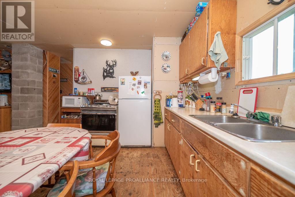273 TOWER ROAD - 3