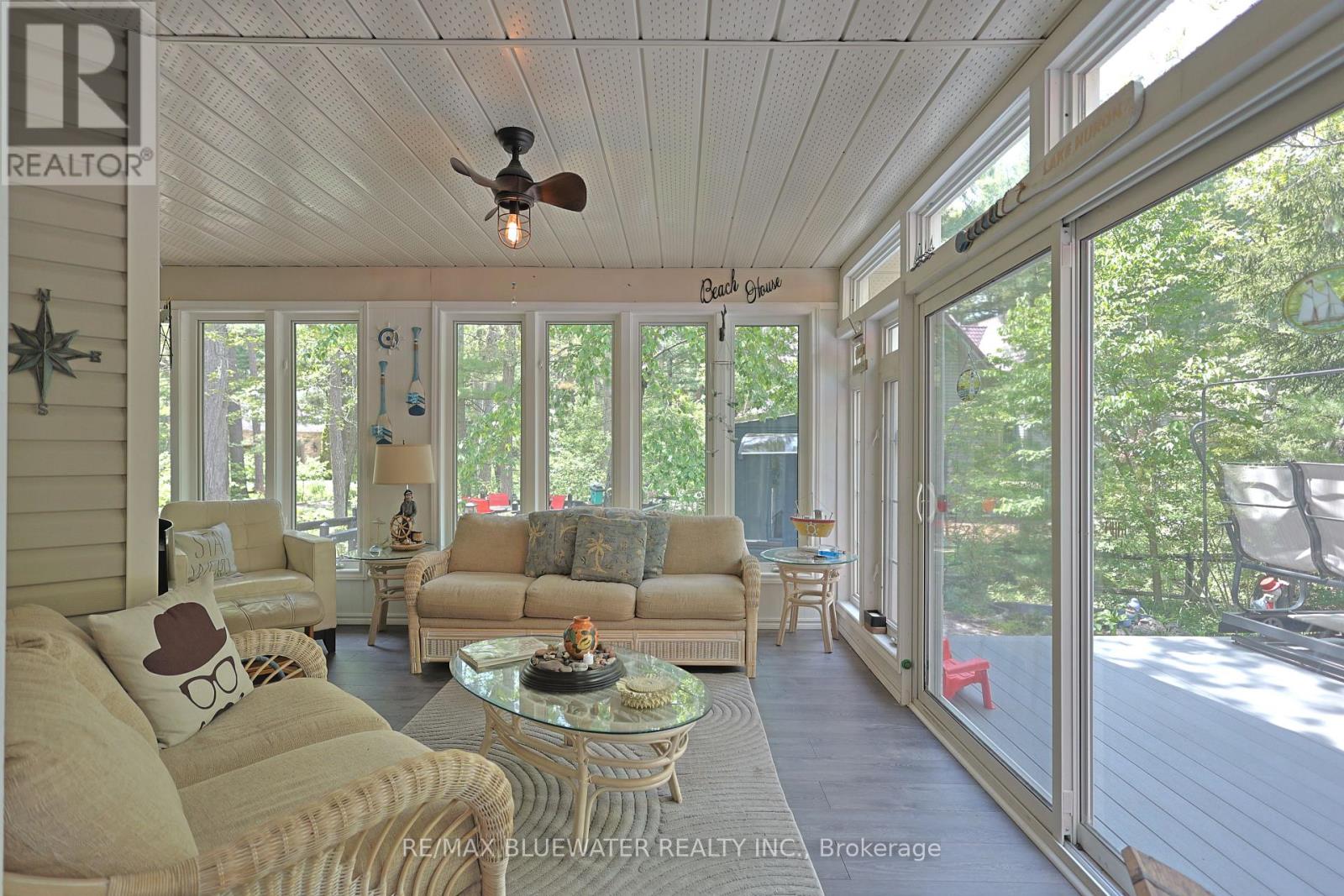 10419 PINETREE DRIVE - 21