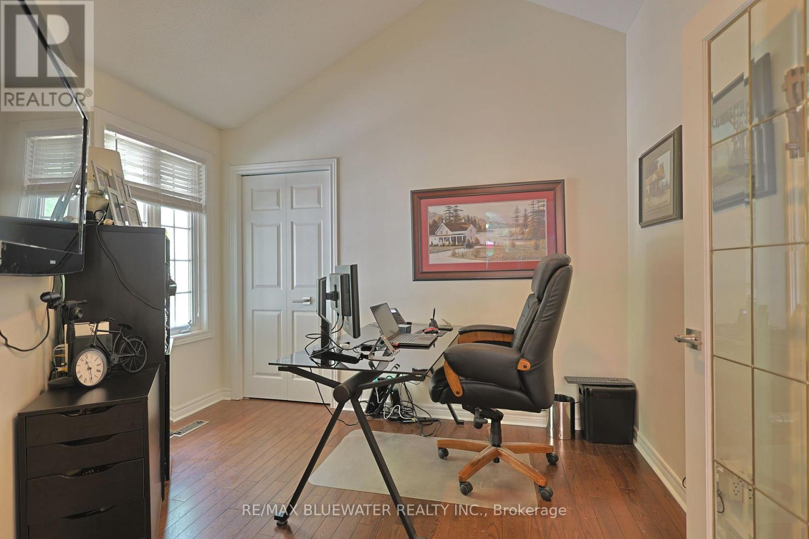 10419 PINETREE DRIVE - 25