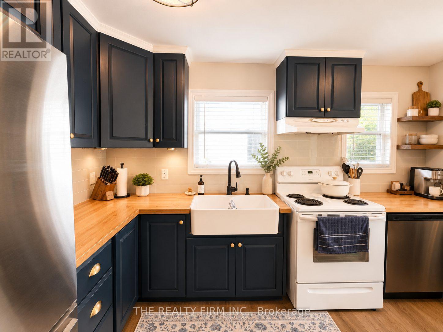 105 PINE LAWN AVENUE - 9