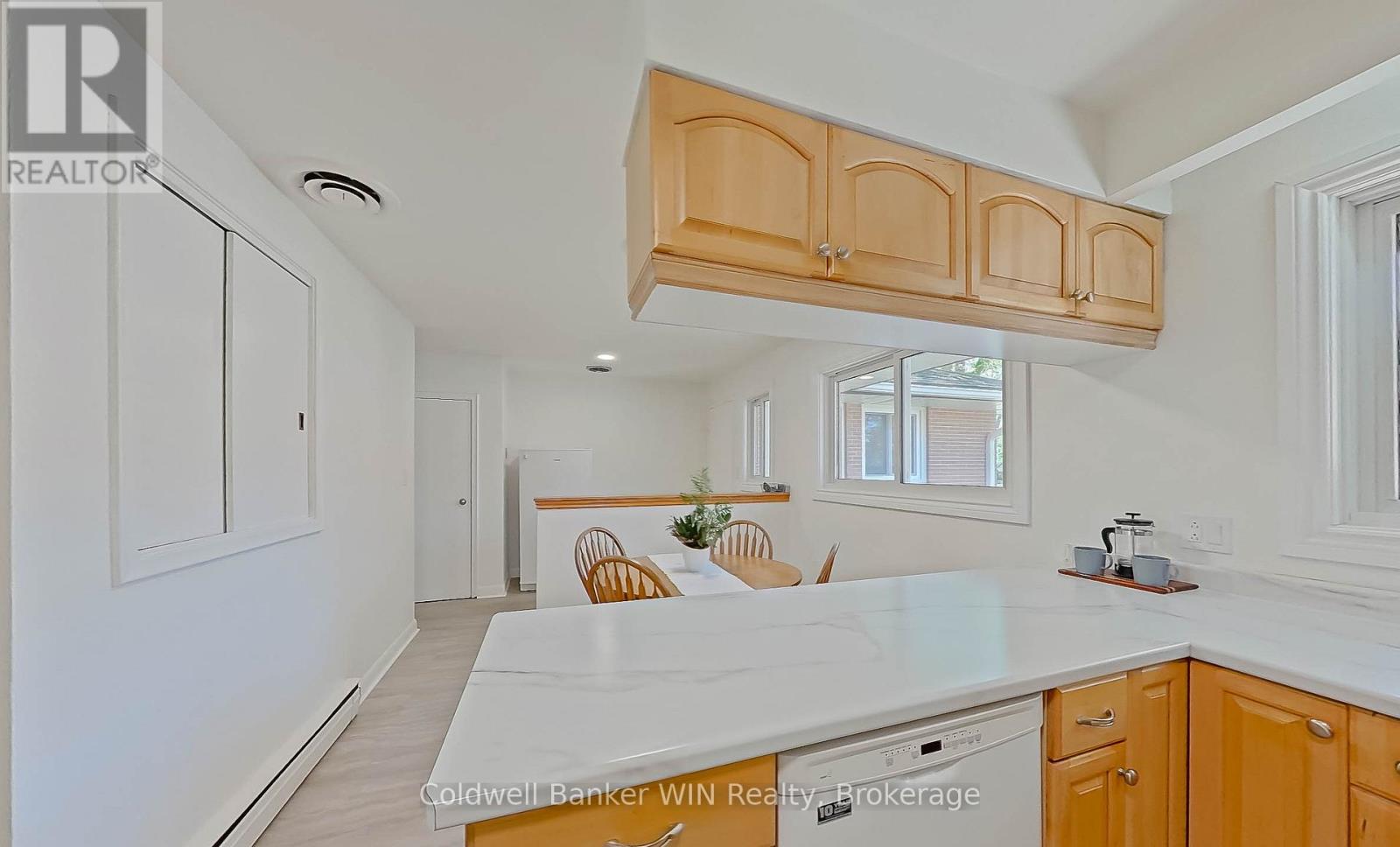 151 ISABELLA STREET E - 16