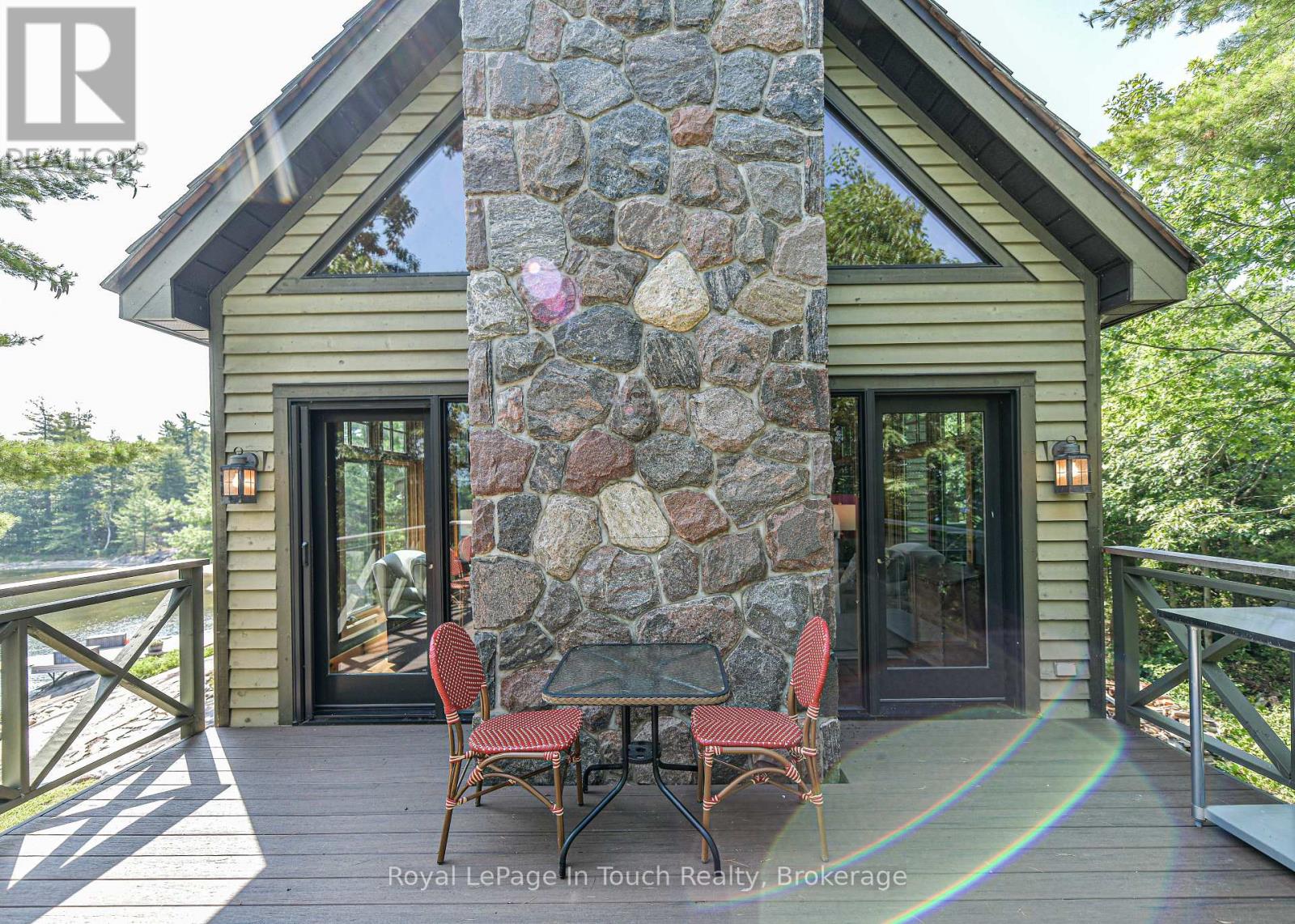 4 IS 2075 ARTHUR ISLAND, GEORGIAN BAY - 21