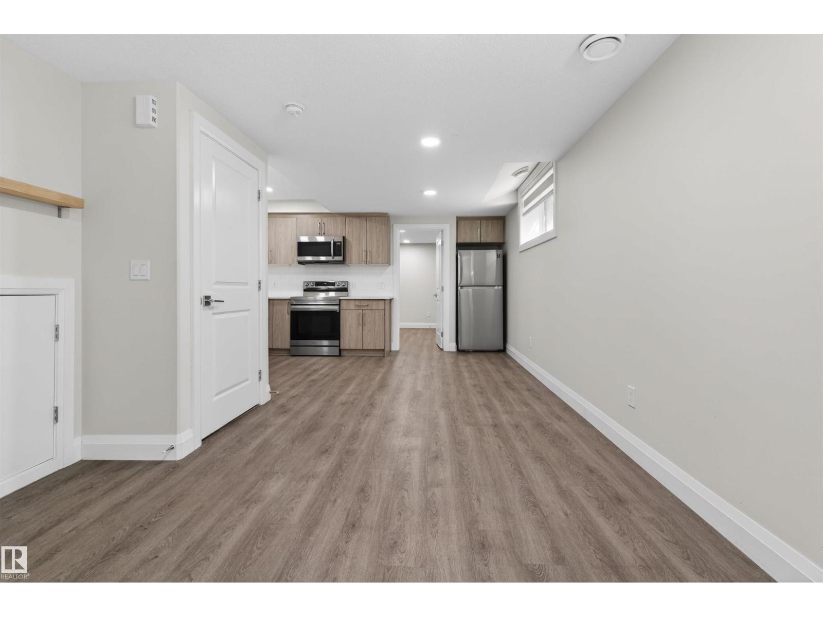 12029 47 ST NW - 23