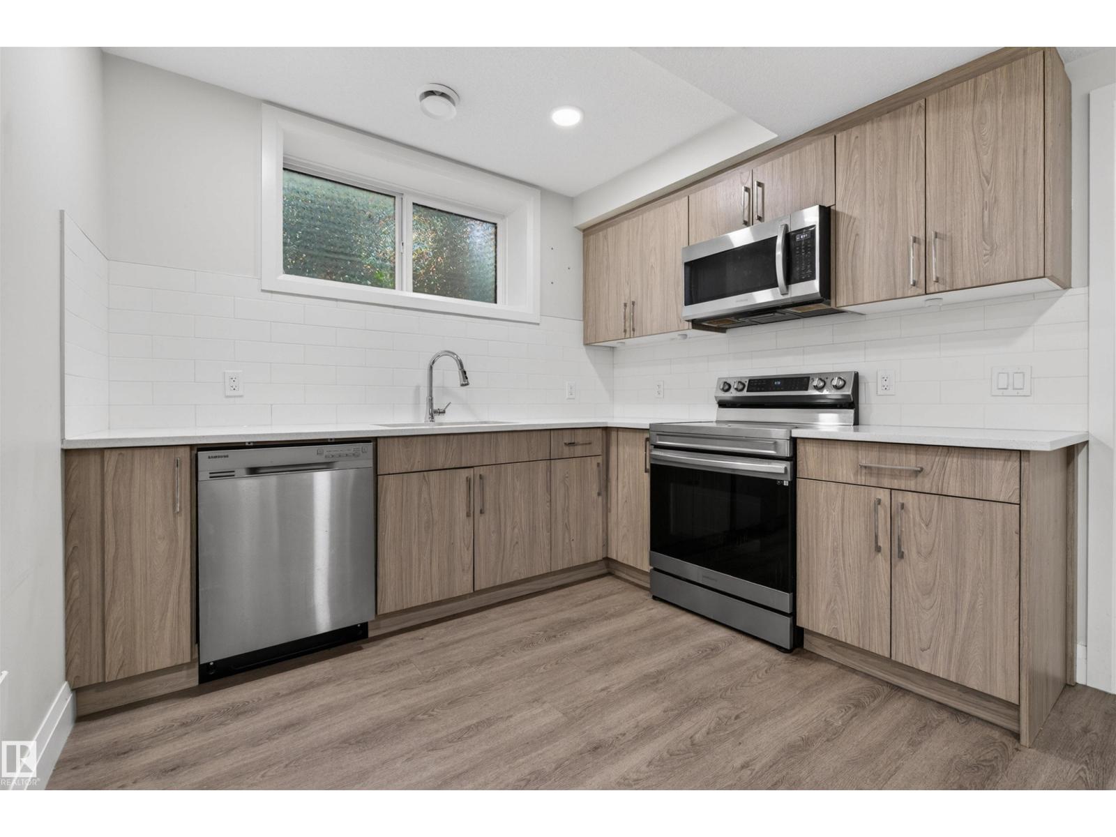 12029 47 ST NW - 24