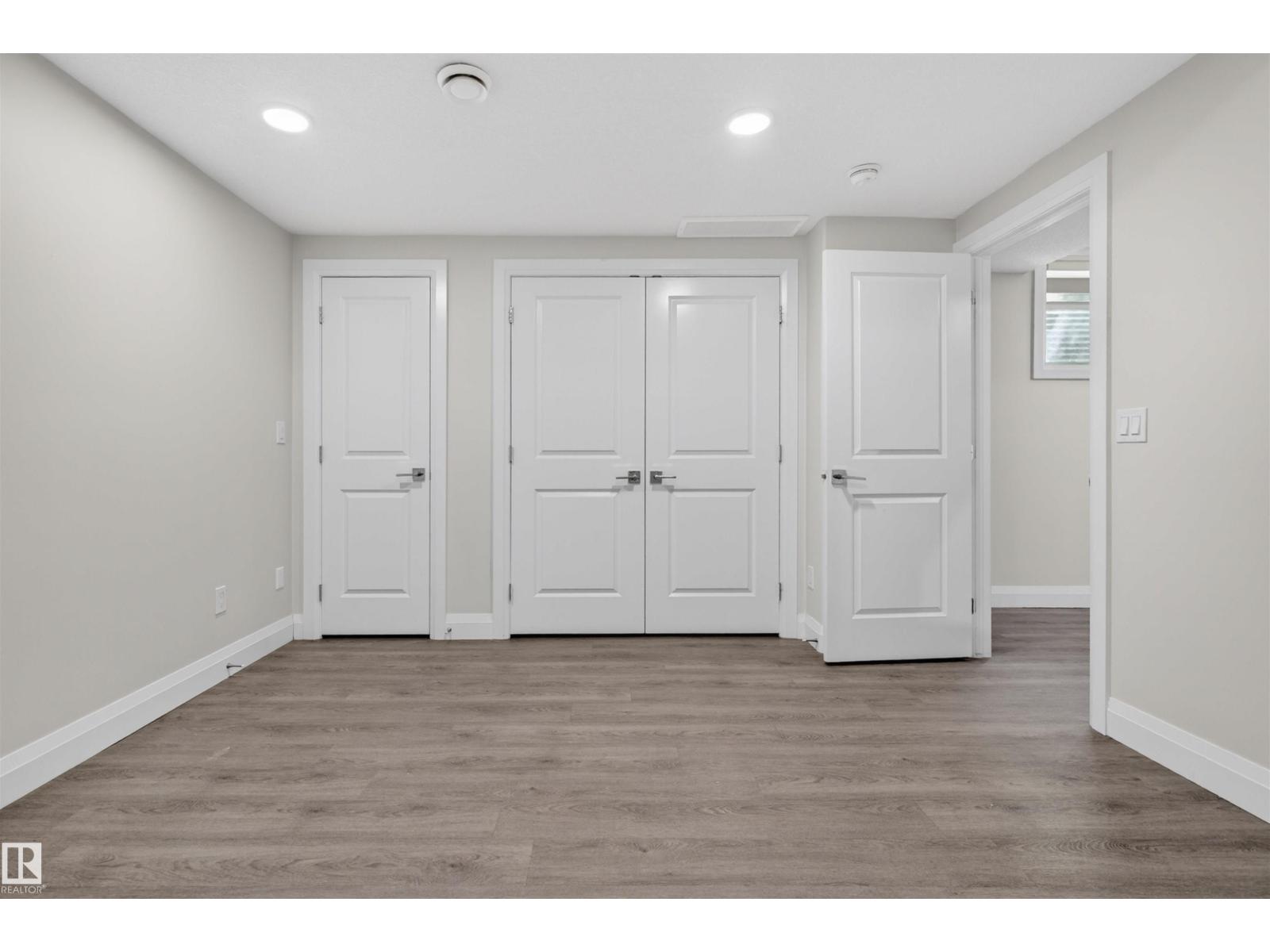 12029 47 ST NW - 27