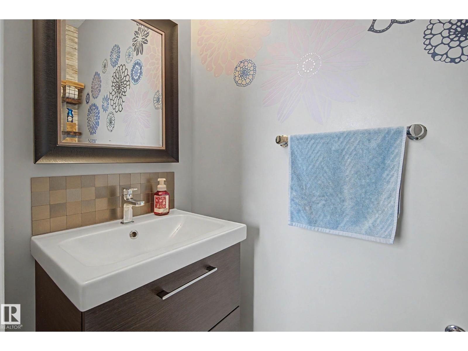 52 GILMORE WY — photo 14