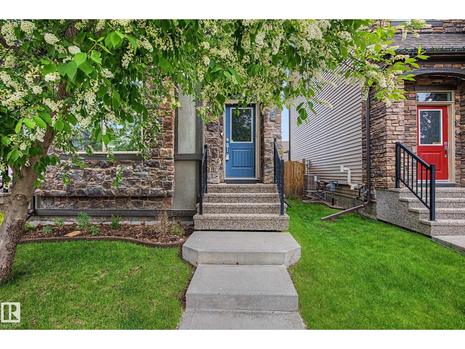 52 GILMORE WY exterior