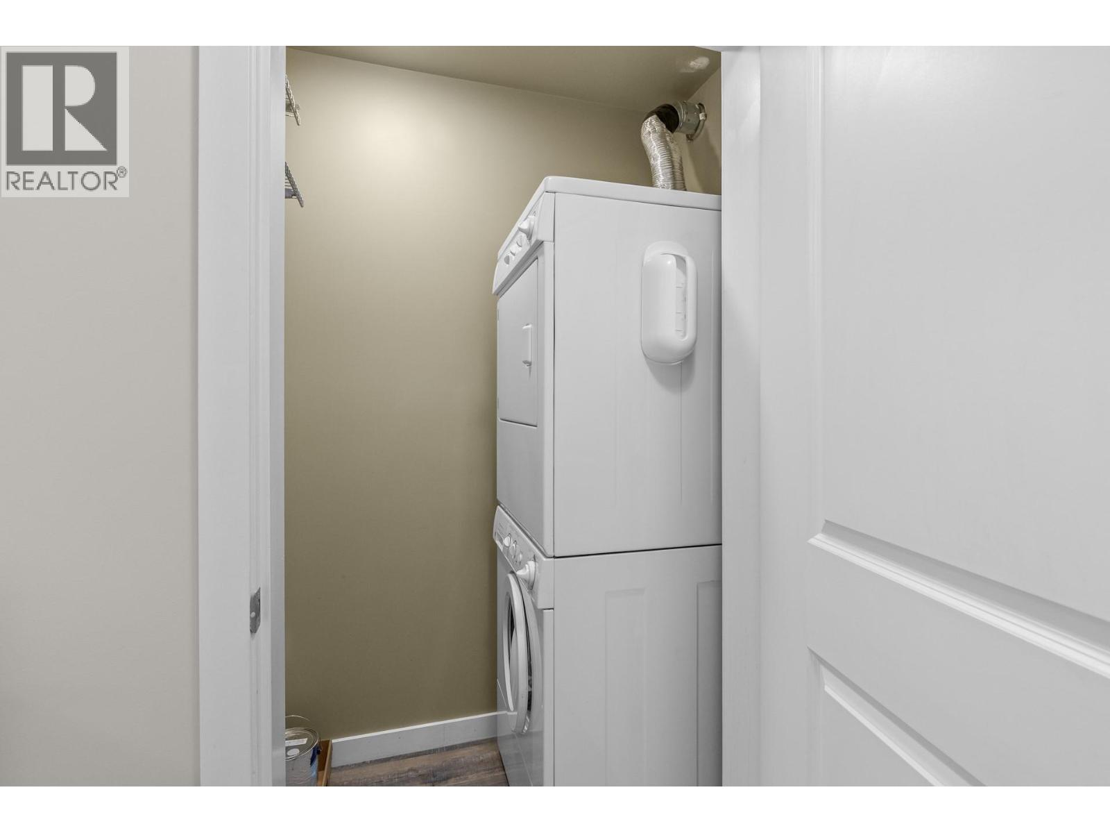 #105A 1475 Glenmore Road N - 20