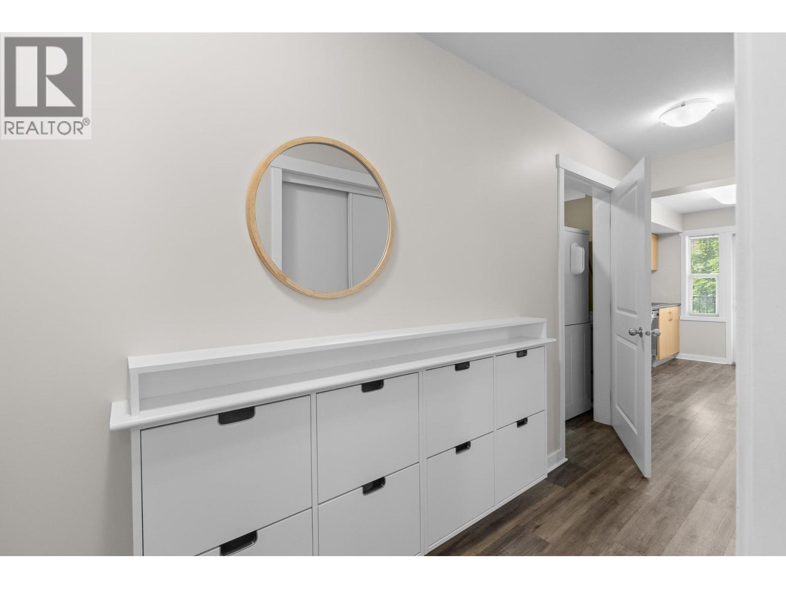 #105A 1475 Glenmore Road N - 15