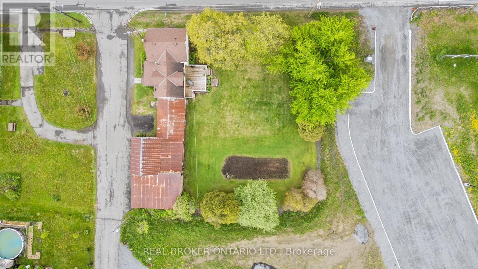 10531 KELSO STREET R.R.#2 STREET - 38