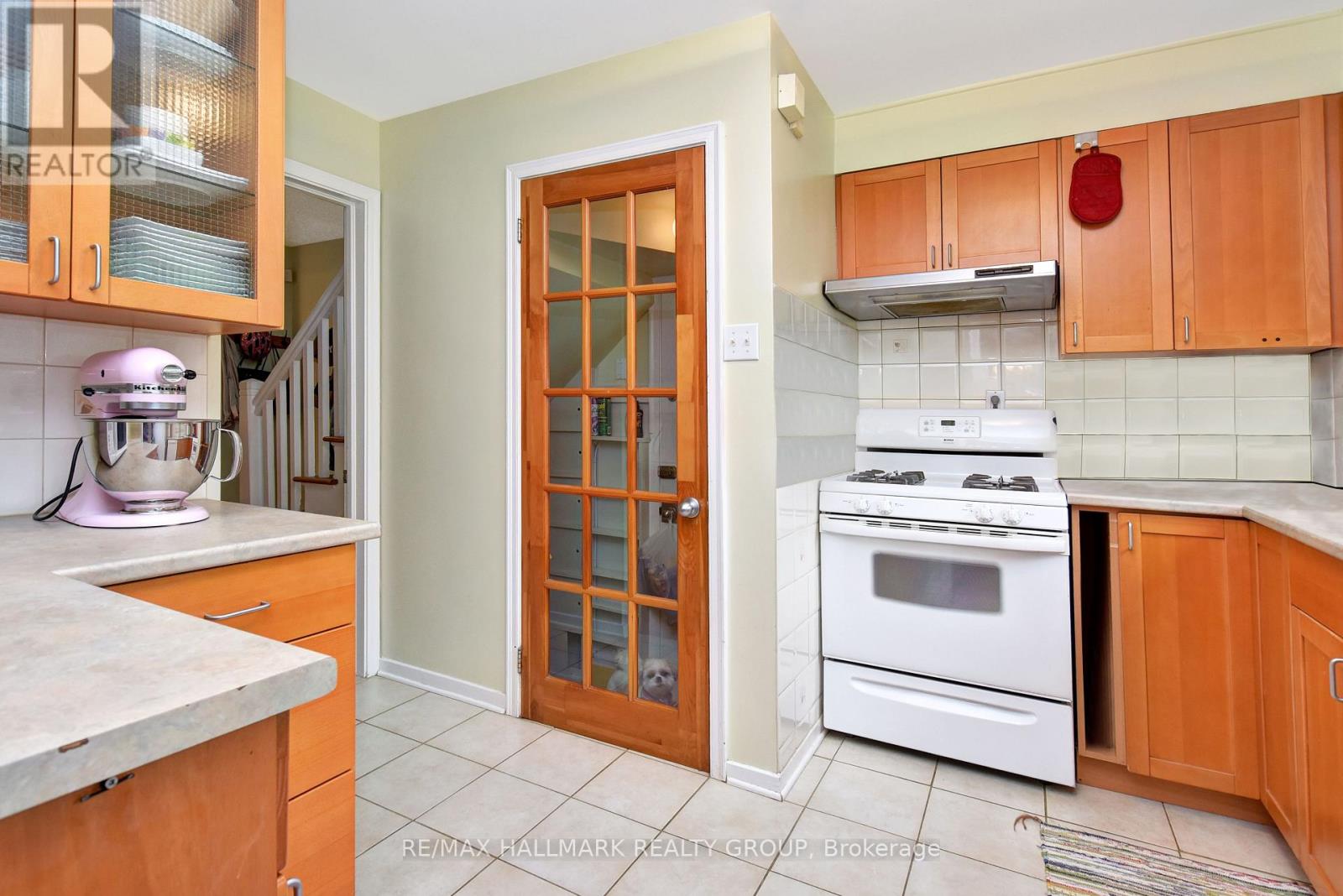 32 ARUNDEL AVENUE - 13