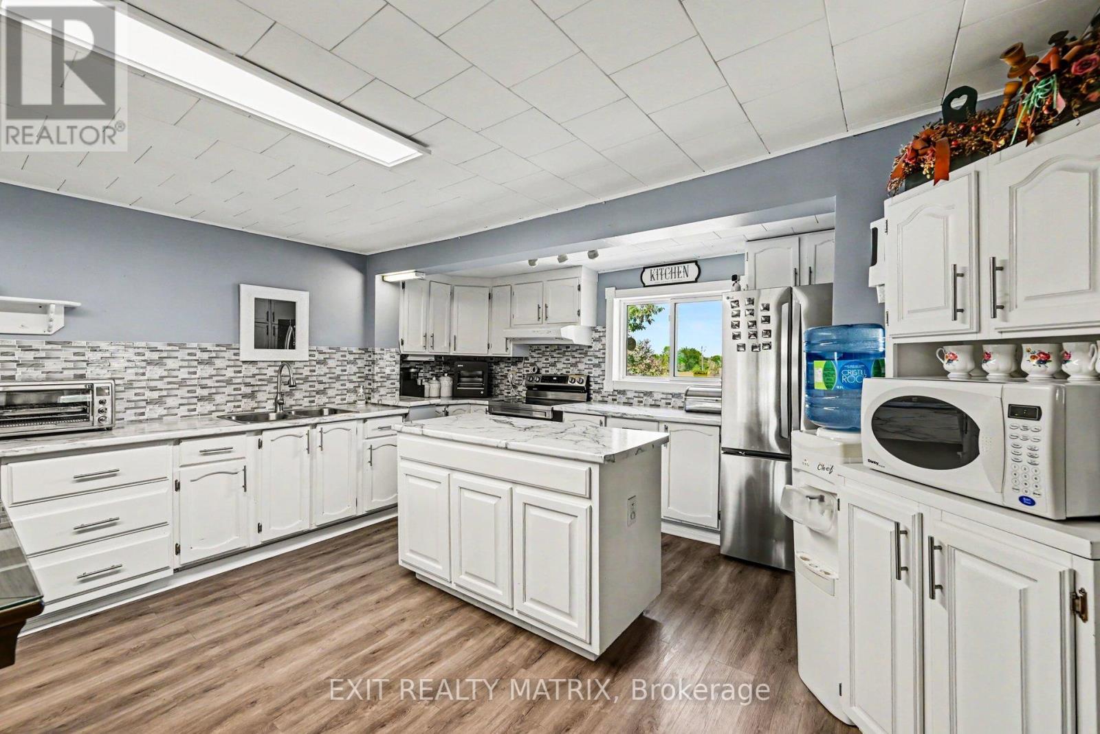 3198 138 HIGHWAY - 13