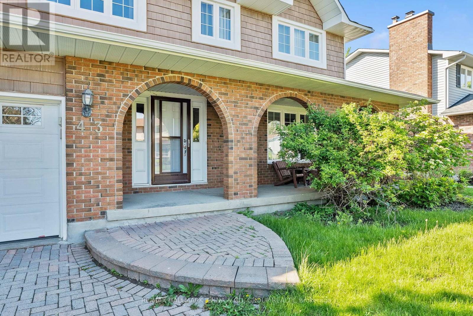 43 ELKE DRIVE - 2