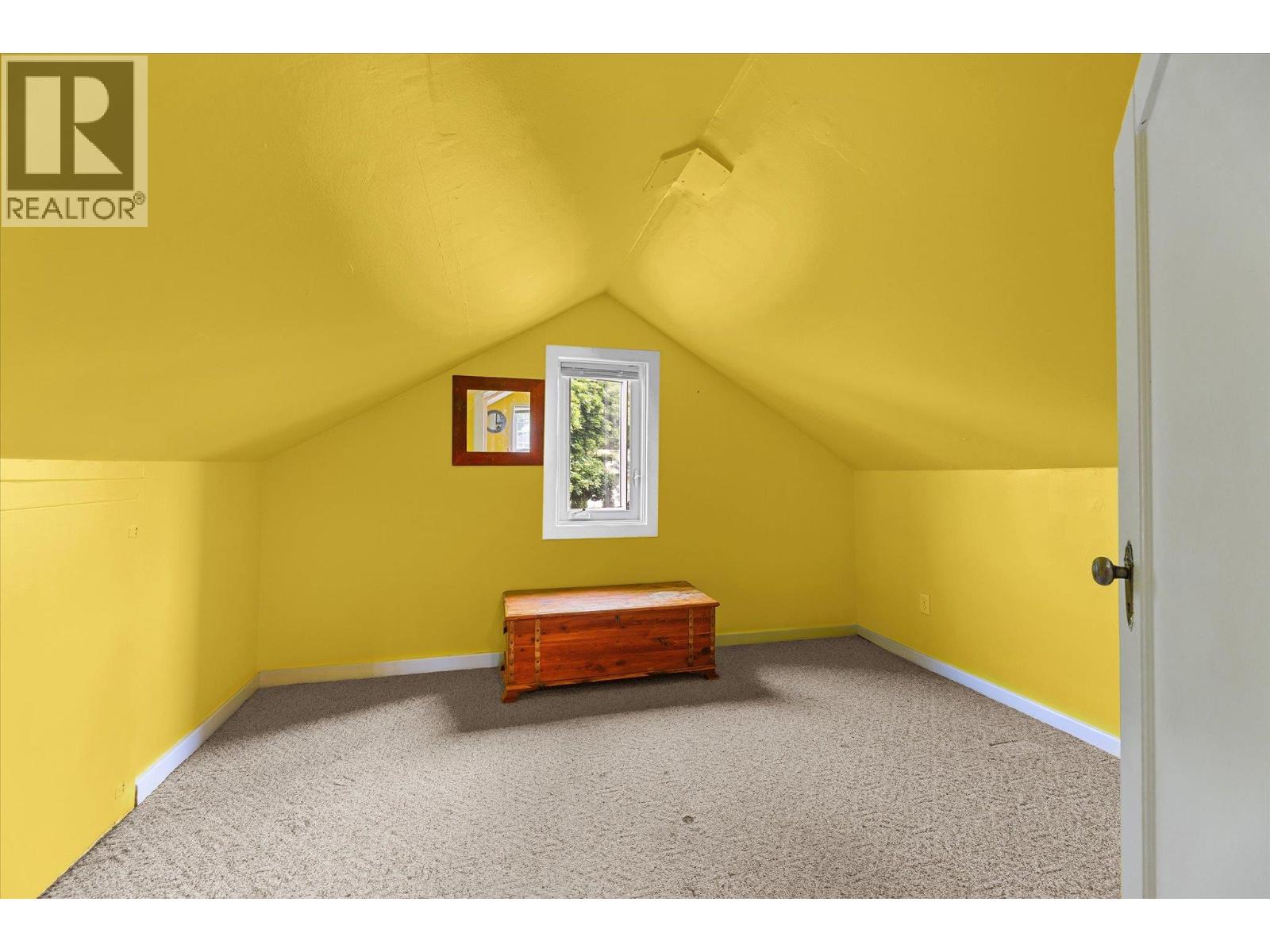 280 Mugford Road - 32