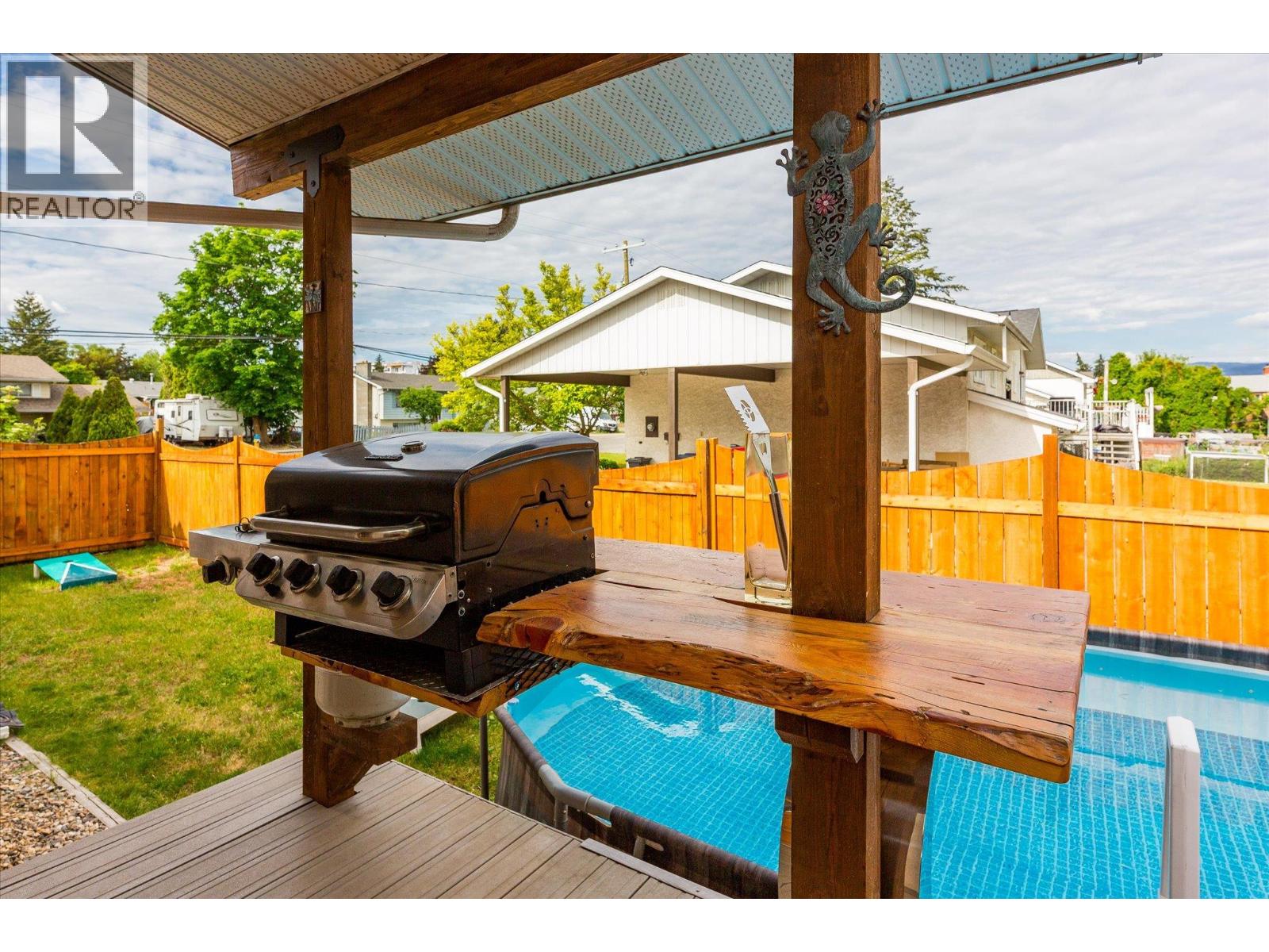 280 Mugford Road - 8