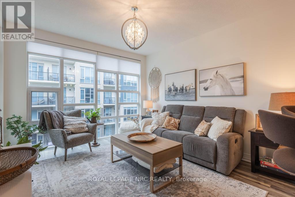 #412 10 CONCORD PLACE - 10