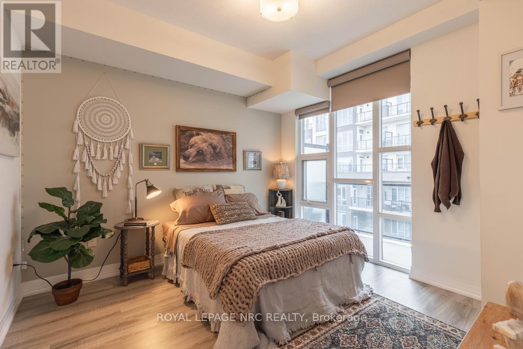 #412 10 CONCORD PLACE - 11