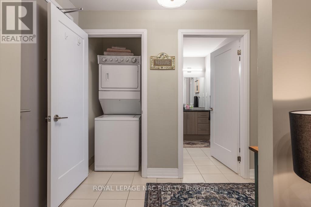#412 10 CONCORD PLACE - 16