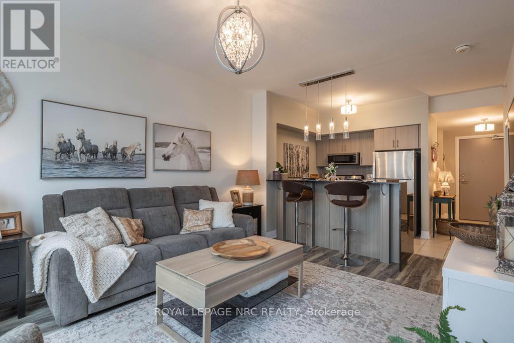 #412 10 CONCORD PLACE - 2