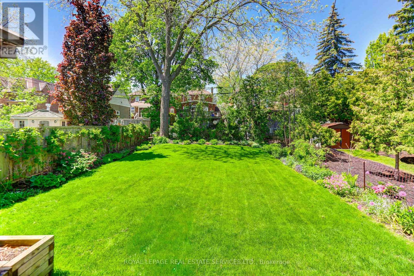 24 TANAGER AVENUE - 21