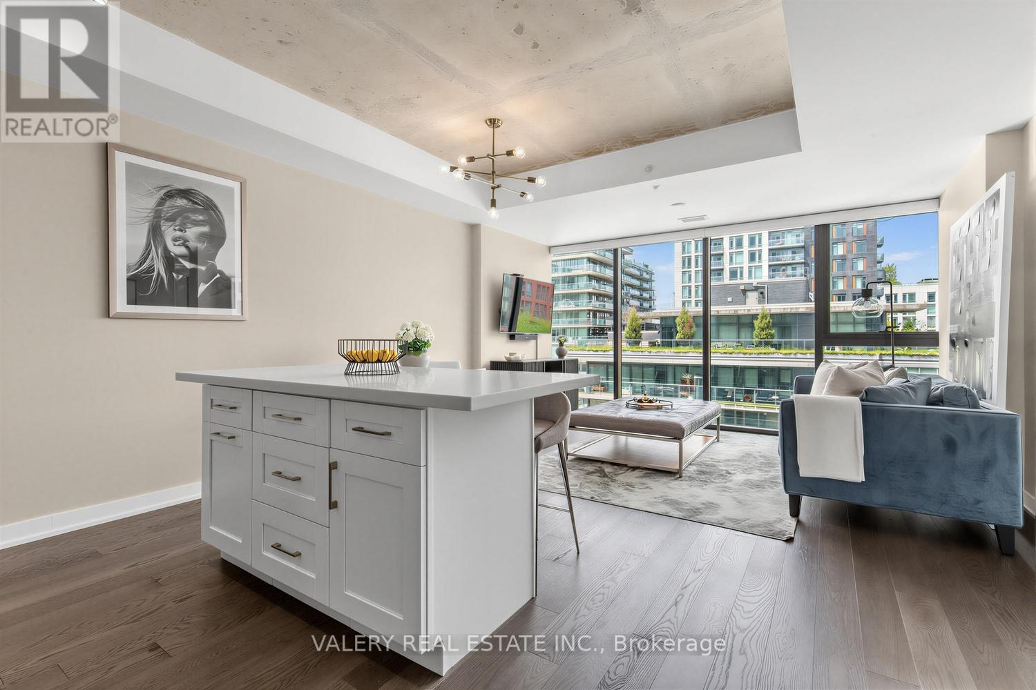 #1022 629 KING STREET W - 10
