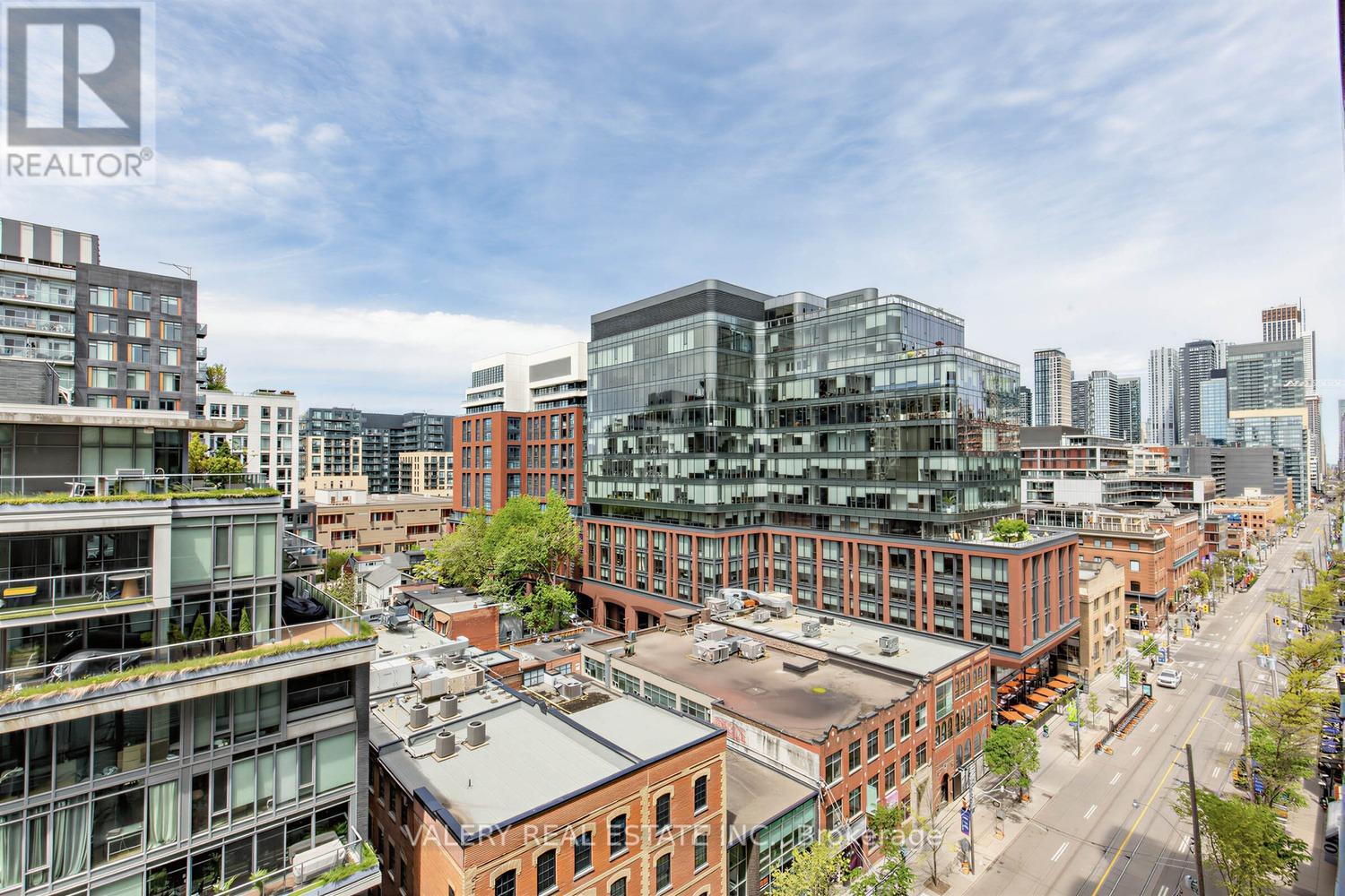 #1022 629 KING STREET W - 19