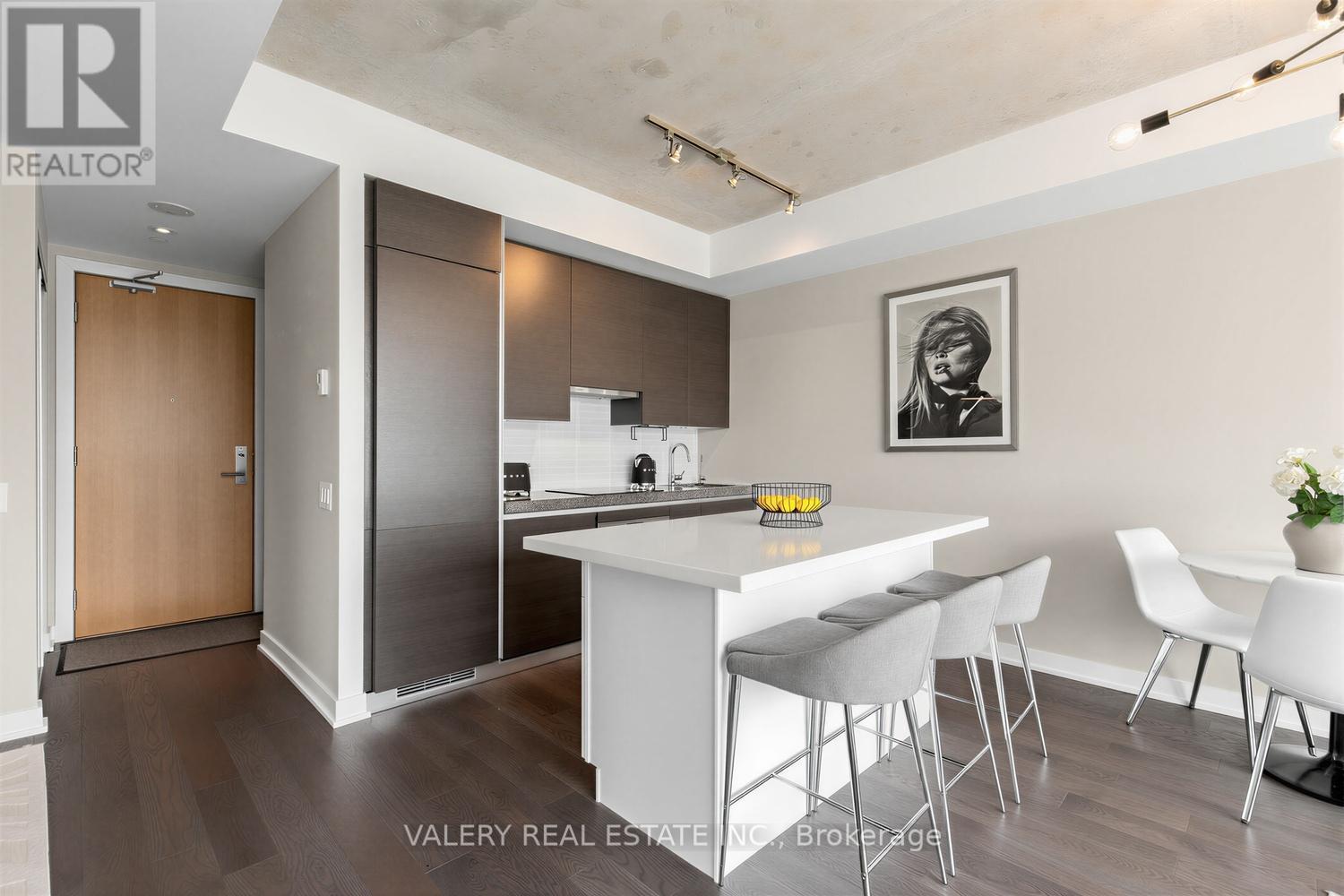 #1022 629 KING STREET W - 4