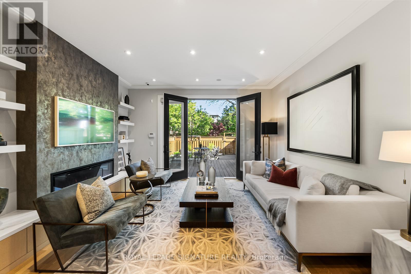 588 WOBURN AVENUE - 16
