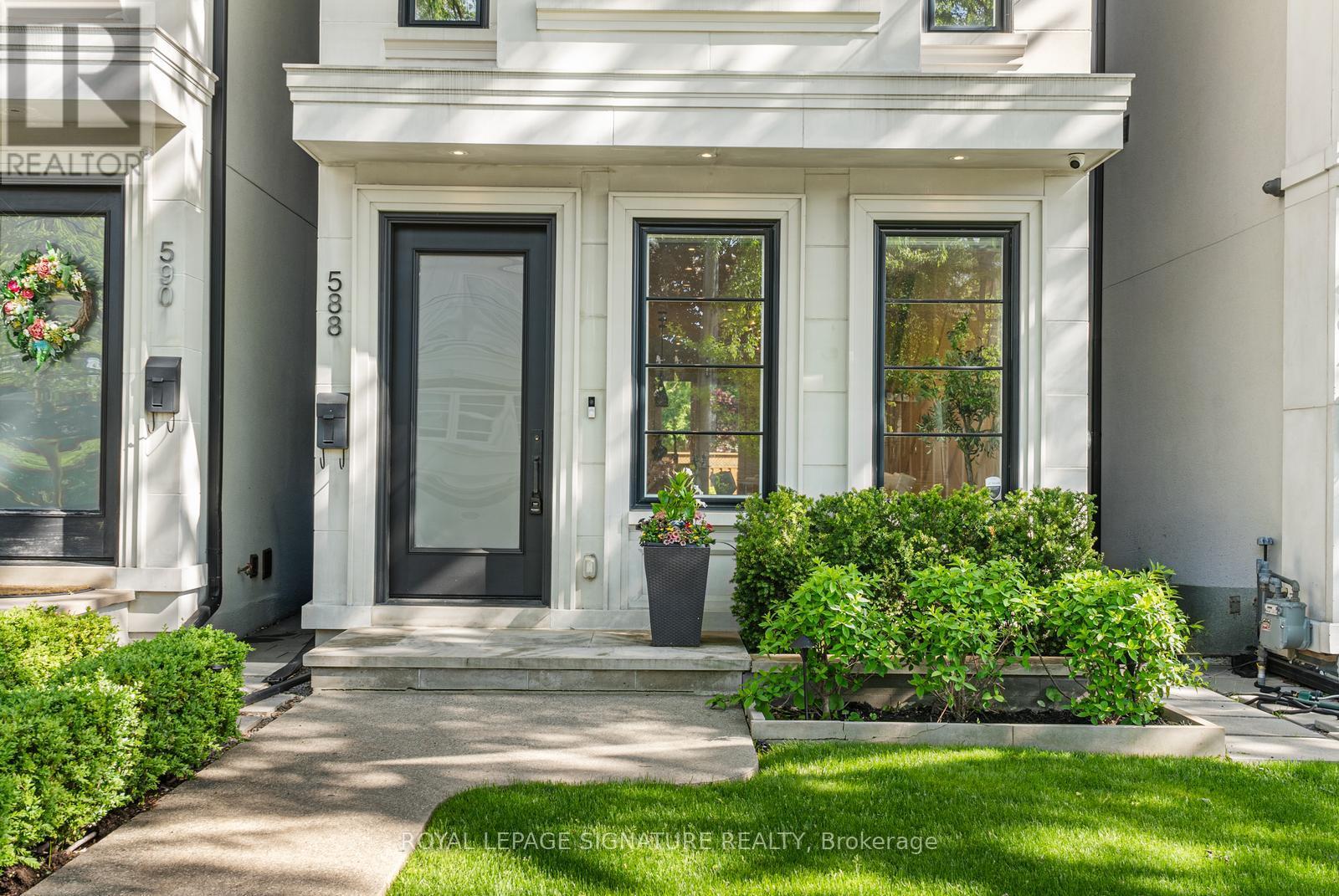 588 WOBURN AVENUE - Image 2