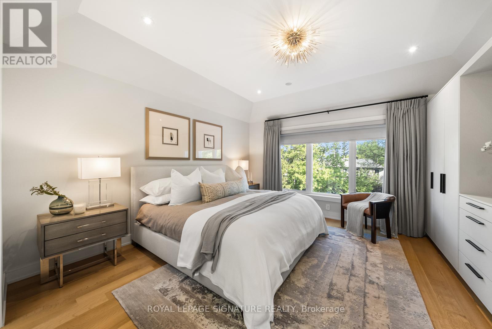 588 WOBURN AVENUE - 23