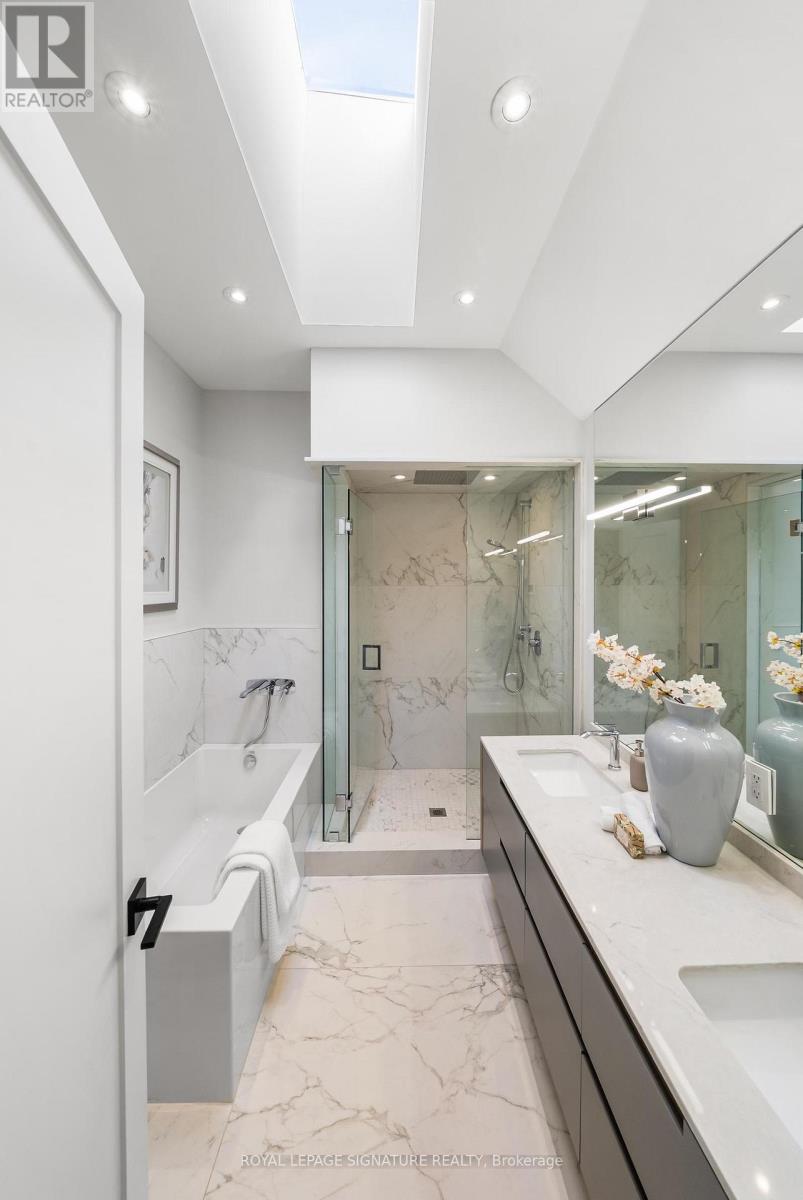 588 WOBURN AVENUE - 26
