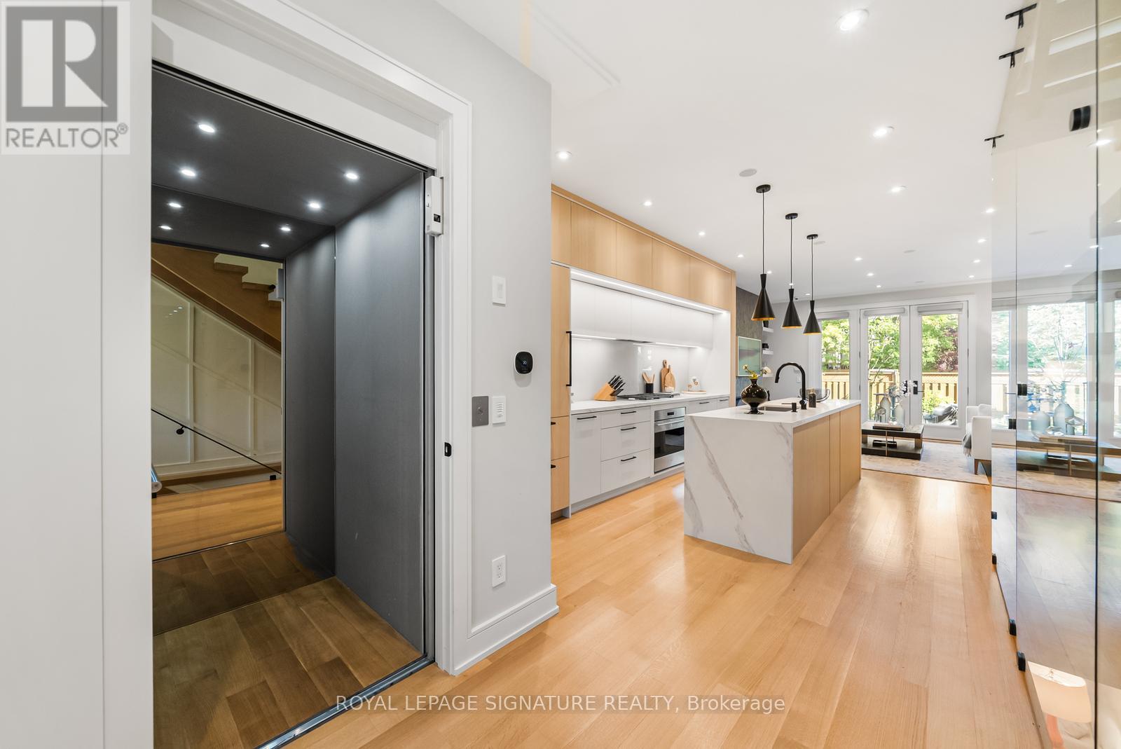 588 WOBURN AVENUE - 7
