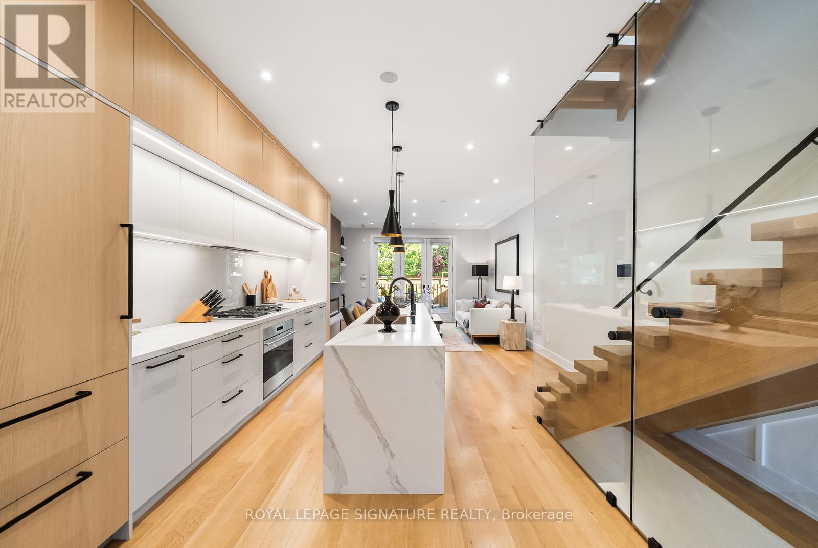 588 WOBURN AVENUE - 8