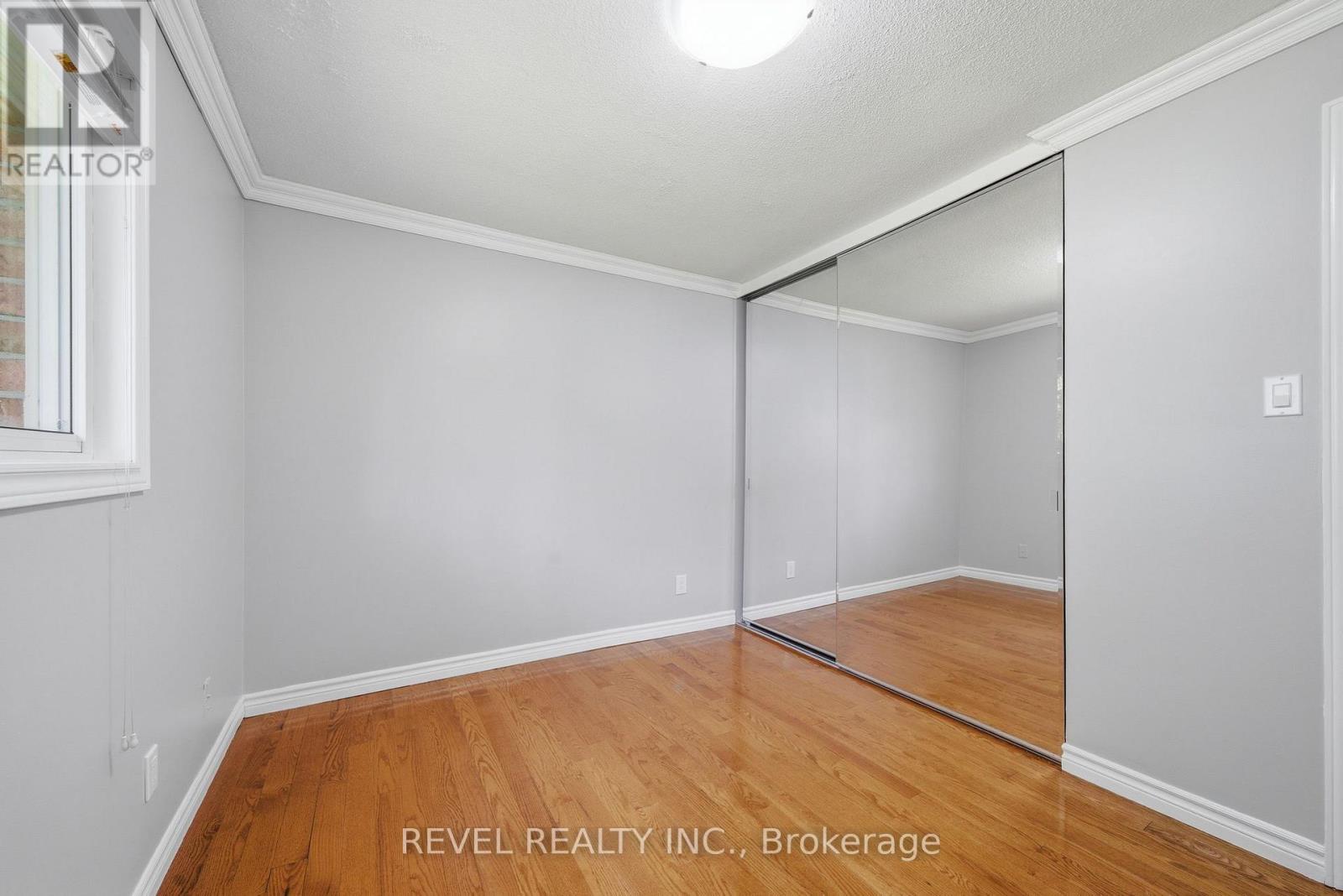 39 ANSTEAD CRESCENT - 23
