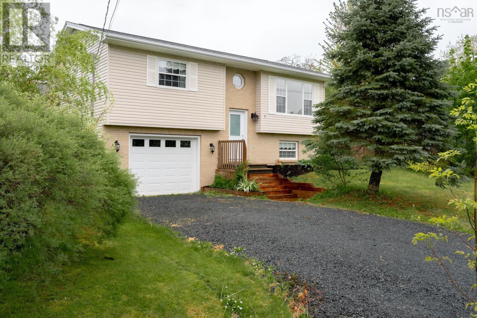 Property 24 of 40 of 7 Daun Avenue