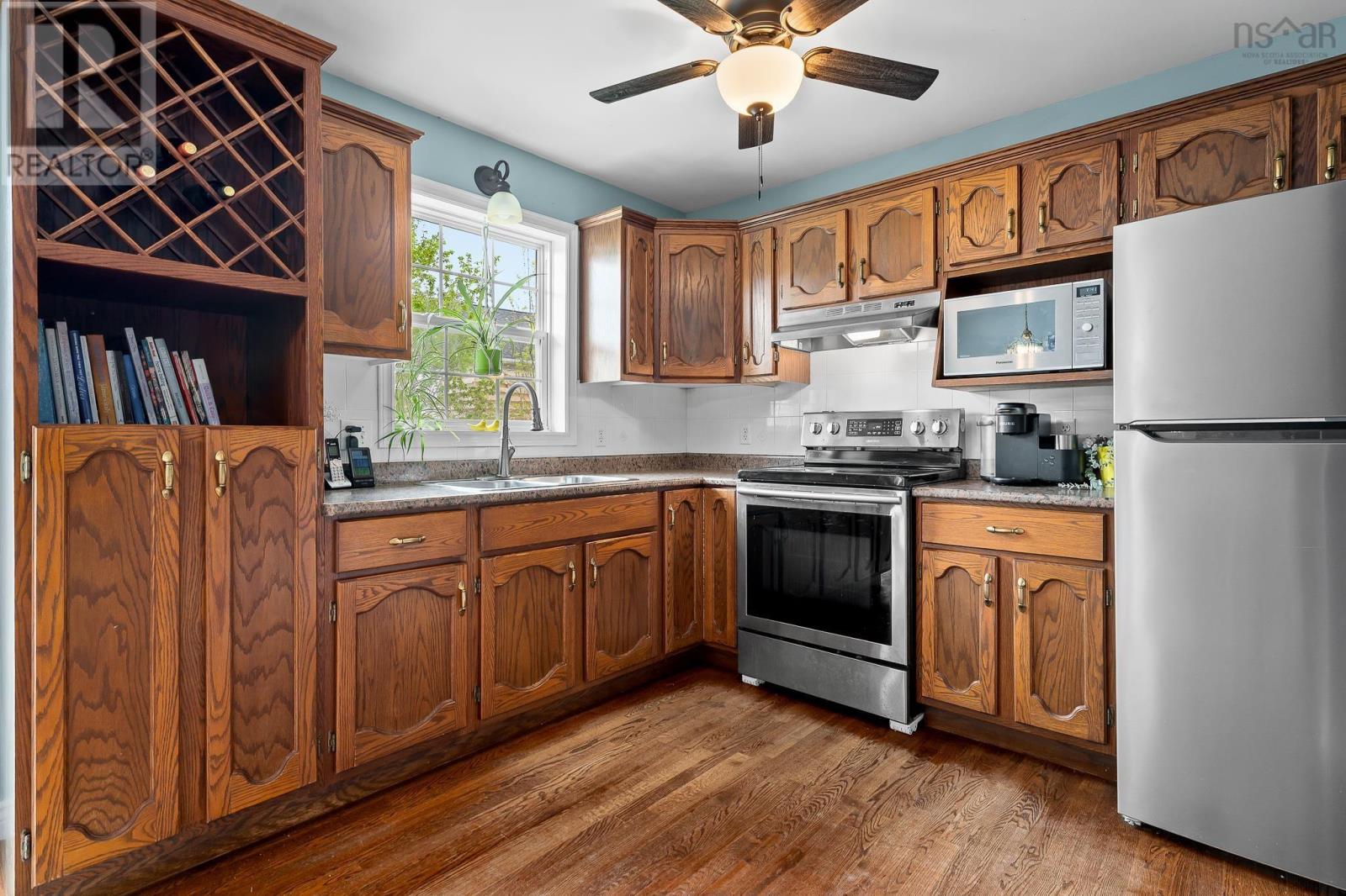 Property 20 of 40 of 7 Daun Avenue