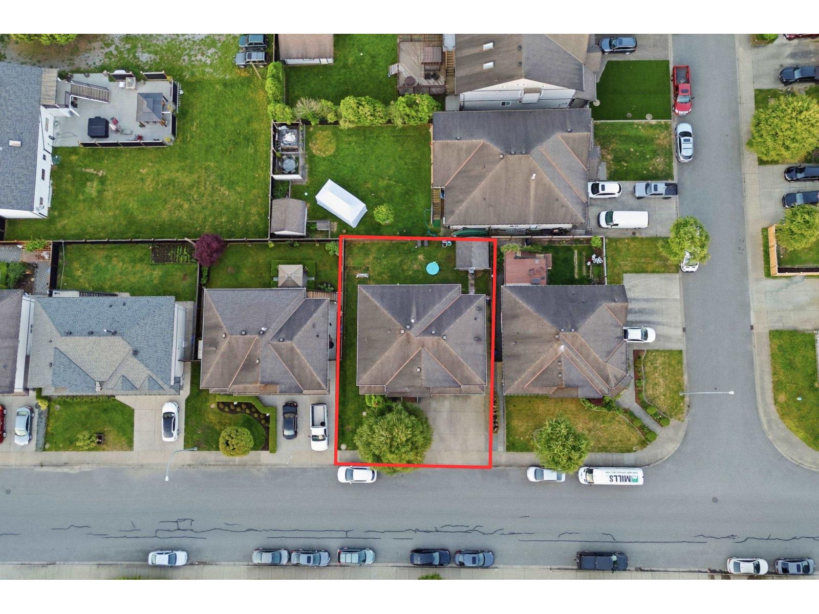 8558 FENNEL Street - photo 2