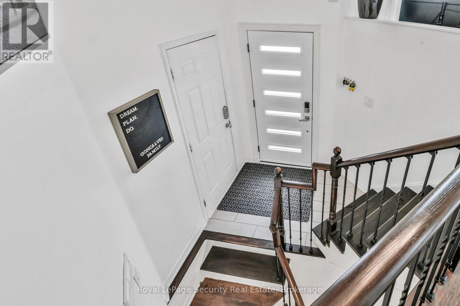 1280 FOREST STREET - 16