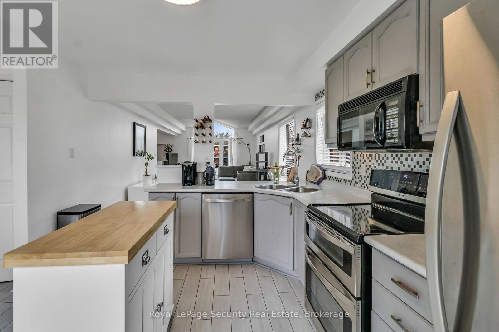 1280 FOREST STREET - 19